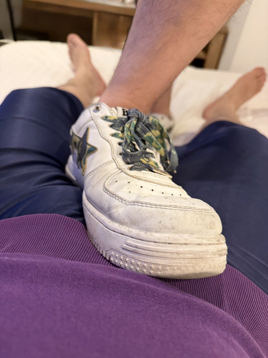 ken_8960's tweet photo. フェチ活しました。
まずは股間踏み付けと電気あんま責め
気持ちよかった🥴 https://t.co/SxpquUP5Em