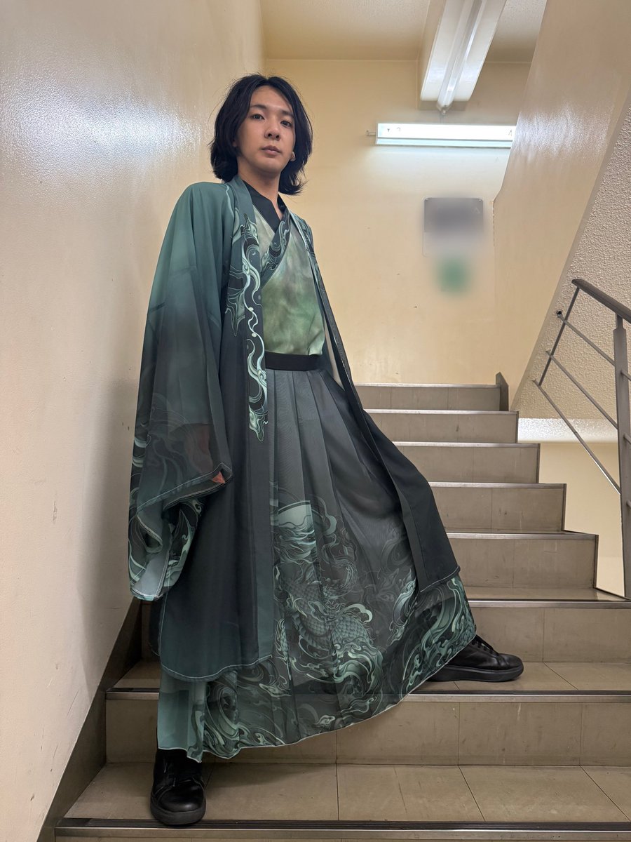 KwTatsuki's tweet photo. たつきだよ〜

本日2公演
御来場くださった皆様
ありがとうございました

サルディス家の軍隊･隊長
を今回演じさせていただいております

明日は1公演よろしくお願いします

 #あくステ https://t.co/DCeycfOAzf