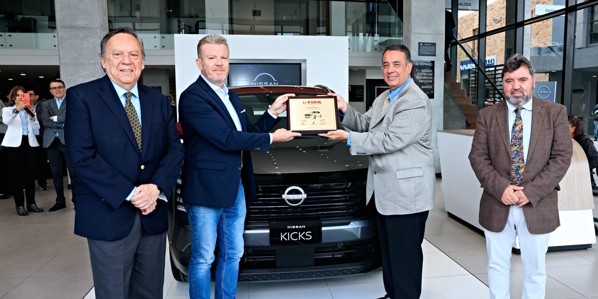 AutoanuarioUrug's tweet photo. Nissan Kicks consolida su éxito en la región con el premio del SUV del Año de la FIPA
https://t.co/5jrRy62eD5
@NissanMotor @NissanLATAM #Kicks #FIPA https://t.co/BkXrs2DNKM