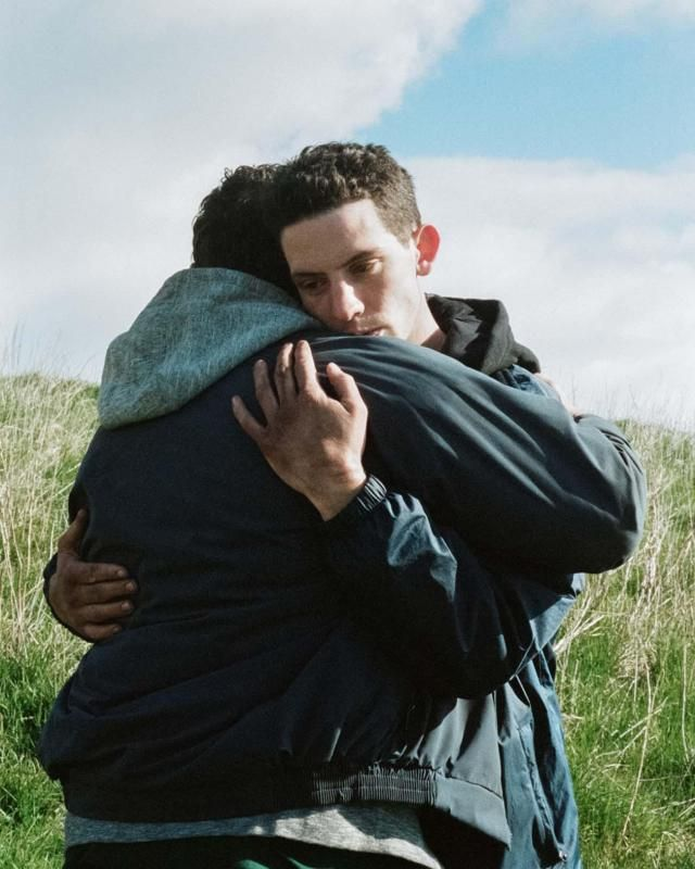 poptime's tweet photo. "Reino de Deus (God's Own Country)", filme gay estrelado por Josh O'Connor, chegou ao Prime Video. 🏳️‍🌈 https://t.co/zAORBSP4t8