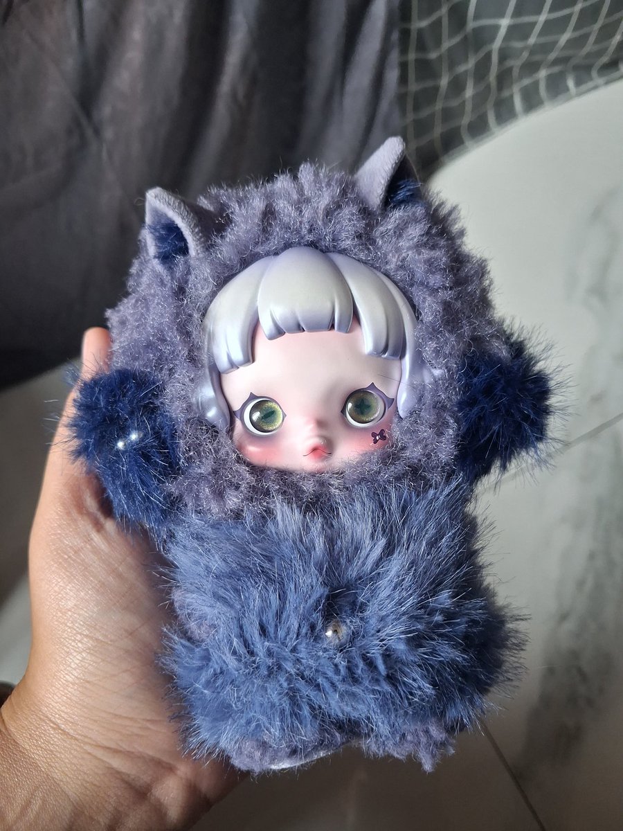 fourteengals's tweet photo. want to sell skullpanda you found me v3 cerberus 🤍

಄ already unboxed (the box is still in good condition)
಄ 340k negotiable :p
಄ for more futher infomation dm! 💘

t. wts skull panda v3 plush doll pop mart https://t.co/faKDZadXdr