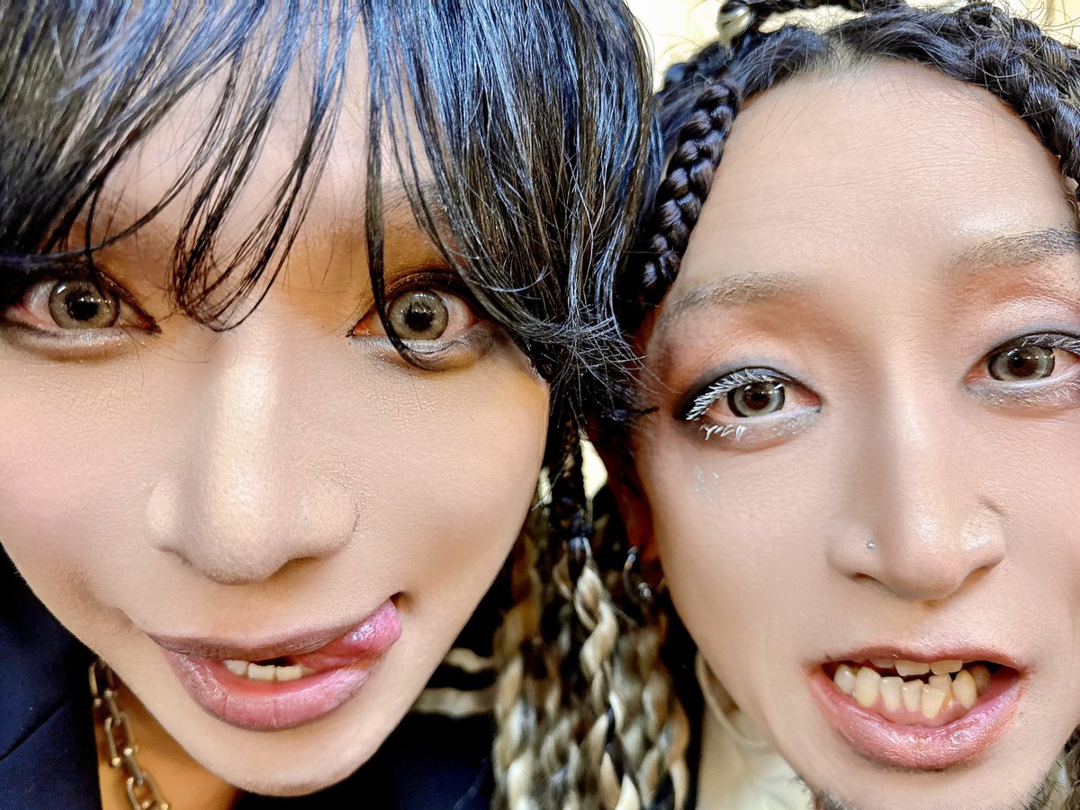 neu_mitsu's tweet photo. けいとさん今日まで生きてきてくれてありがとう。これからもいっぱい一緒に音楽やろう！
そして本日、エッジに集まってくれた皆さん、たくさんの愛をありがとうございました🙏🧸 https://t.co/KskOD1zb6W
