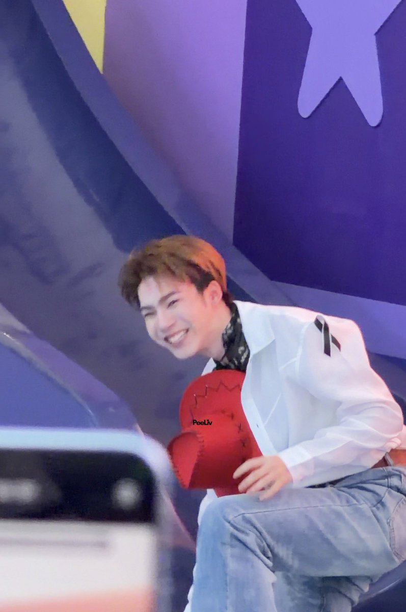 Peeliv27's tweet photo. ตลกอ่ะ ความชี้ฟ้องว่าพี่เน็ตแกล้ง 55555

MAJOR X NETJJ TOYSTORY5 
#ToyStory5THxNETJJ https://t.co/MWCQcDCmGI