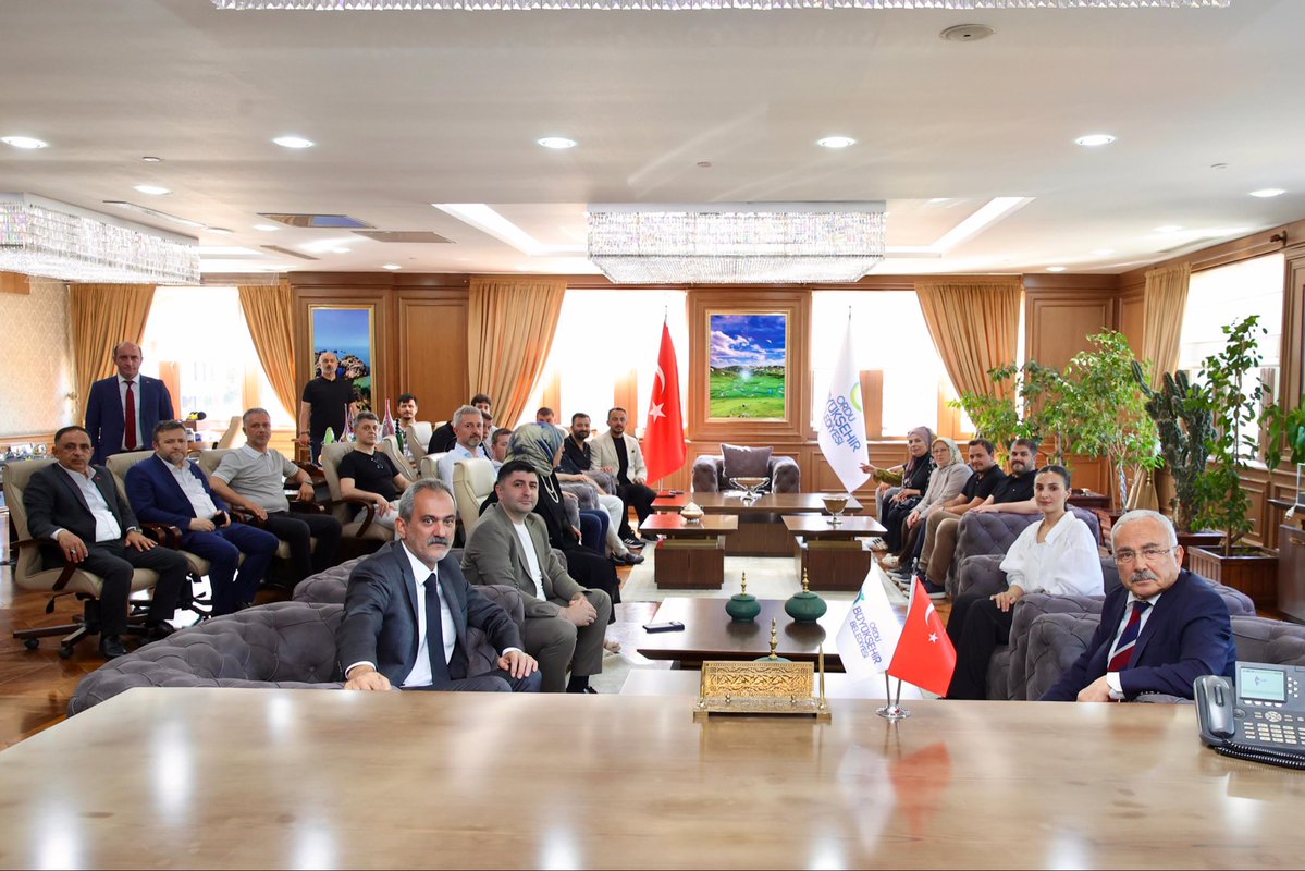 prof_mahmutozer's tweet photo. Ordu Büyükşehir Belediye Başkanımız Sn. Mehmet Hilmi Güler’i ziyaret ederek geçmiş olsun dileklerimizi ilettik.

Ziyaretimizde, Ordu’muzda devam eden yatırımlar, hayata geçirilmesi planlanan projeler ve şehrimizin kalkınmasına katkı sağlayacak çalışmalar üzerine değerlendirmelerde bulunduk.

Nazik ev sahipliği için Sayın Başkanımıza teşekkür ediyor, kendilerine bir kez daha sağlıklı ve hayırlı ömürler diliyorum.