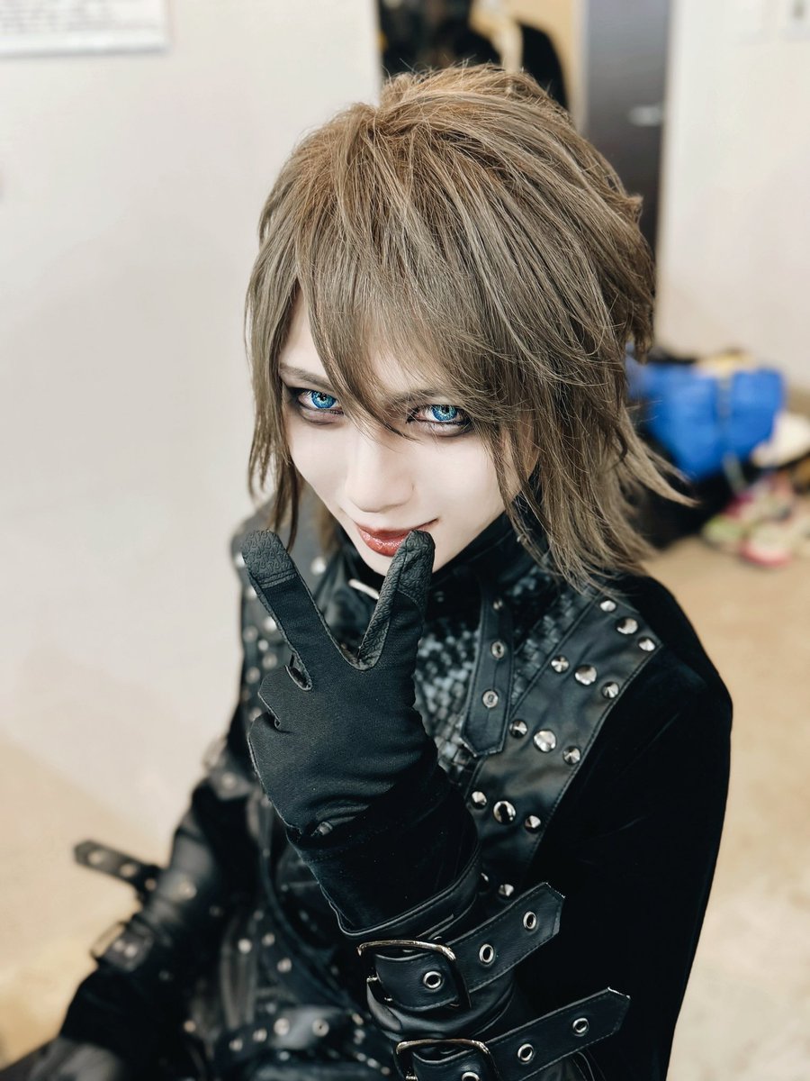 JILUKAGallery's tweet photo. https://t.co/LWYuv2c1if