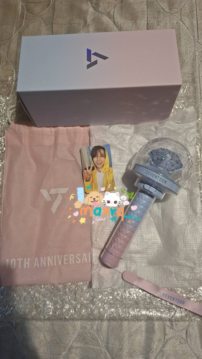 maxrq_'s tweet photo. wts-พร้อมส่ง
แท่งไฟ SEVENTEEN 10th
💎 กะรัตบง 1590
📦 ค่าส่ง 50 บาท
สนใจเดม-เมนชั่นได้เลยค่ะ
#ตลาดนัดseventeen #ตลาดนัดสวนแครอท https://t.co/BkKXkvFsbH