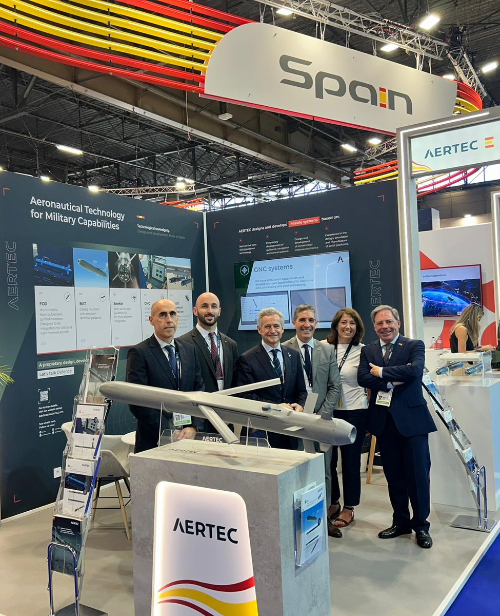 AERTEC's tweet photo. Still at #Eurosatory2026.

Proud to showcase AERTEC’s defence capabilities and to be part of the Spanish Pavilion.

📍 Hall 6, Spanish Pavilion, Stand H236

#AERTECteam #Defence https://t.co/hD82kcWv5p