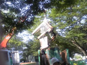 ntfiv's tweet photo. 撮った記憶の無い写真が出てきた　携帯写真の連番も在って無いし誰に撮ってもらったんだ…？ https://t.co/pxg1gJSyNU
