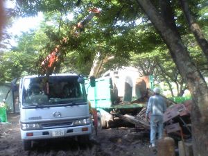 ntfiv's tweet photo. 撮った記憶の無い写真が出てきた　携帯写真の連番も在って無いし誰に撮ってもらったんだ…？ https://t.co/pxg1gJSyNU