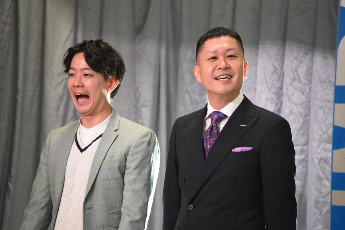 owarai_natalie's tweet photo. 「ダブルインパクト2026」会見、ドンデコルテ渡辺がTCクラクション坂本との意外な因縁明かす

「18年ぶりに坂本くんに勝ちたい！」
https://t.co/uzGKc6zooX

#ダブルインパクト https://t.co/0qD2Hb3e8S