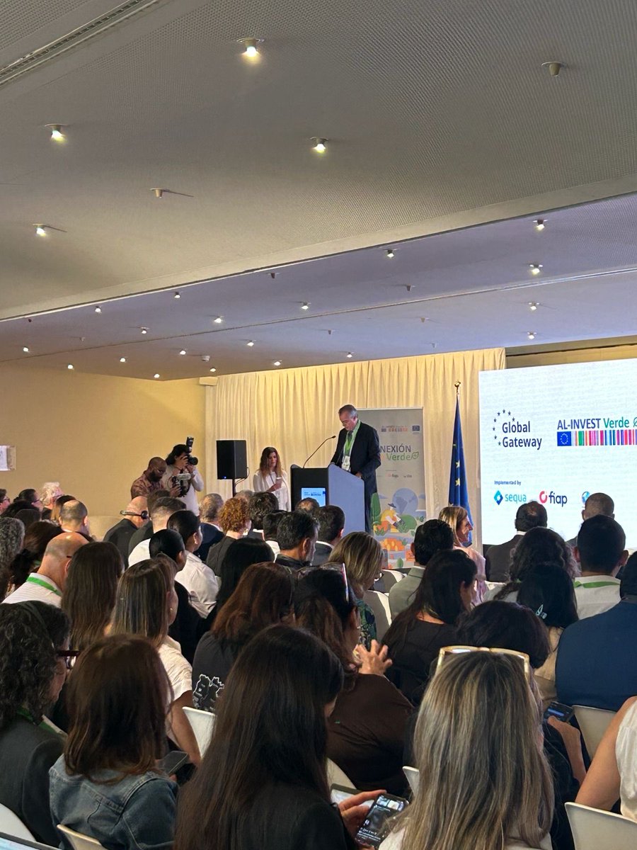 ADELLaUnion's tweet photo. “La transición verde no son solo cifras: son productores que aumentaron sus ingresos, mujeres que encontraron nuevas oportunidades y empresas que hoy compiten en nuevos mercados. Detrás de cada resultado hay personas transformando el futuro de América Latina. 🌱” #ALINVESTVerde https://t.co/lyquL7psYV