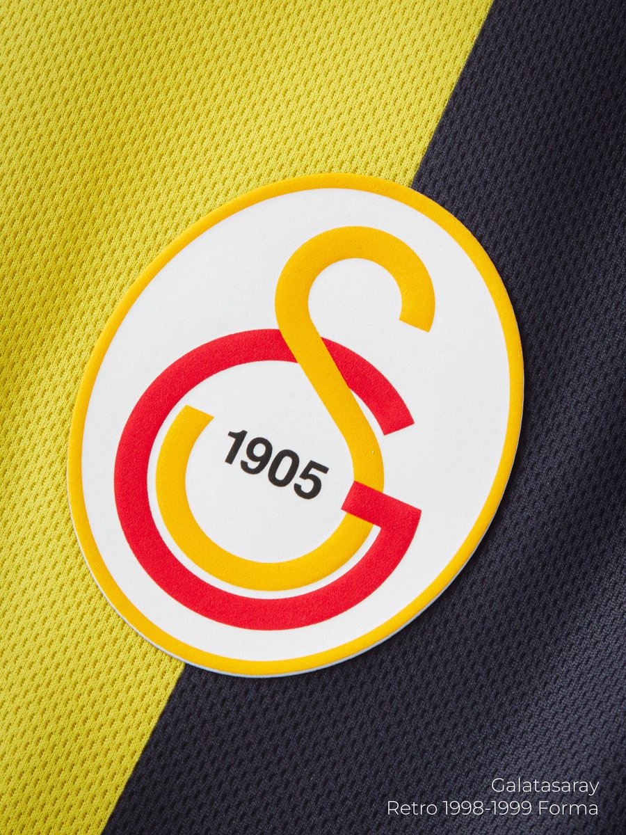 GSStore's tweet photo. Geçmişin efsaneleri, bugünün favorileri. 😎

Retro Formalar yenilenen stoklarla GSStore’da seni bekliyor!  👇

📲 https://t.co/wwuReNjEVY https://t.co/dQIePNI2fJ