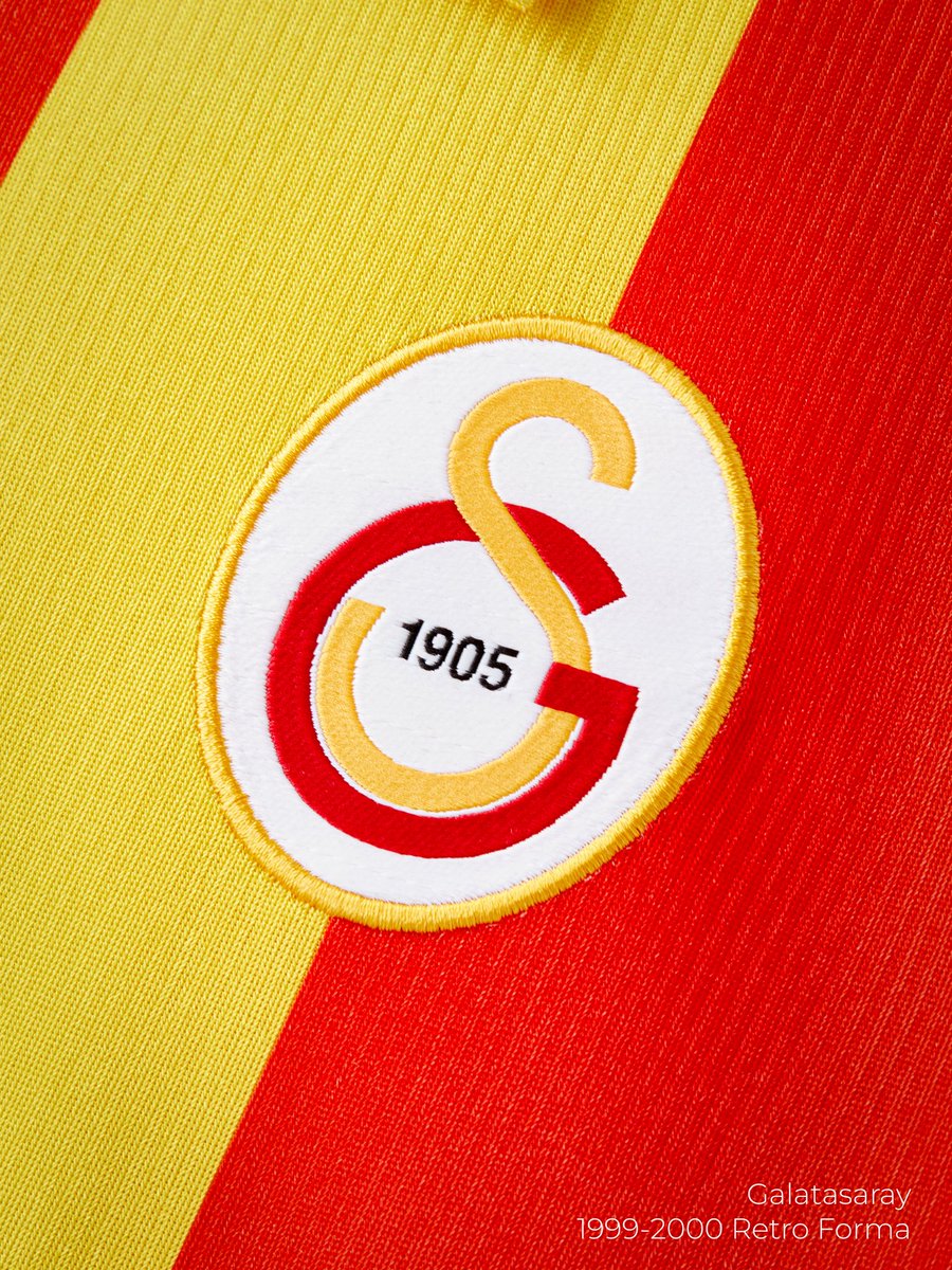 GSStore's tweet photo. Geçmişin efsaneleri, bugünün favorileri. 😎

Retro Formalar yenilenen stoklarla GSStore’da seni bekliyor!  👇

📲 https://t.co/wwuReNjEVY https://t.co/dQIePNI2fJ