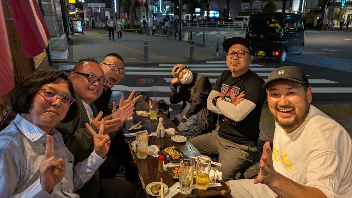 kanjubi's tweet photo. 今日は仙台出張。帰りの新幹線で、ふと新宿末廣亭のトリに間に合いそう！と思いつき、気づいたら新宿で🍺飲んでました🤣
えっと、#三遊亭遊喜、あんたは天才だよ、以上！🧐 https://t.co/wah6xmS0Sc