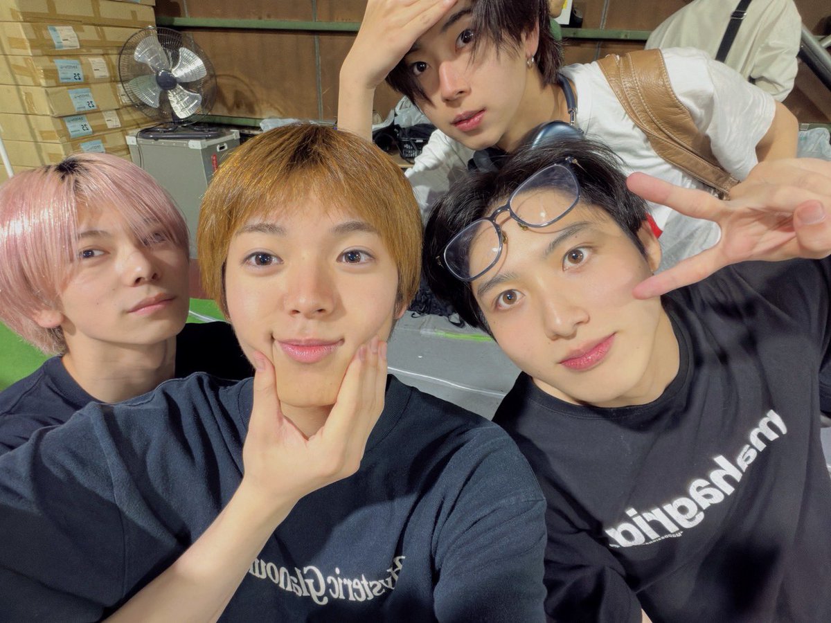 shiseofficial's tweet photo. 今日も稽古でしたん
まだMEBACHIKOは治りませぬ
これから1週間れんとと写真撮ります https://t.co/vXYRhAvBGT