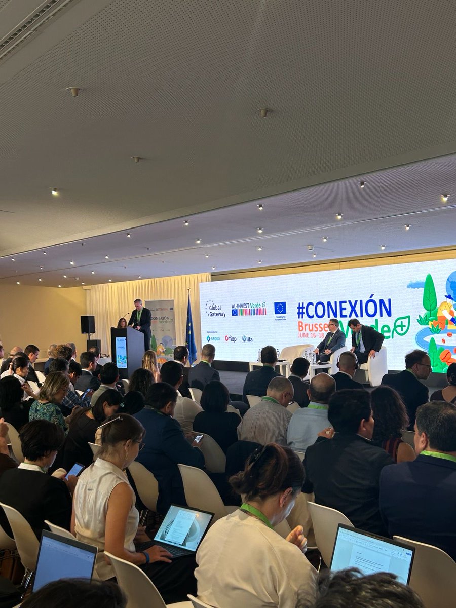 ADELLaUnion's tweet photo. “Los proyectos concluyen, pero el conocimiento, las capacidades y las alianzas permanecen. Gracias a quienes hicieron posible este camino compartido entre Europa y América Latina para construir una economía más sostenible e inclusiva”. 🤝🌎 #CooperaciónUEALC https://t.co/dnycbiBHy2