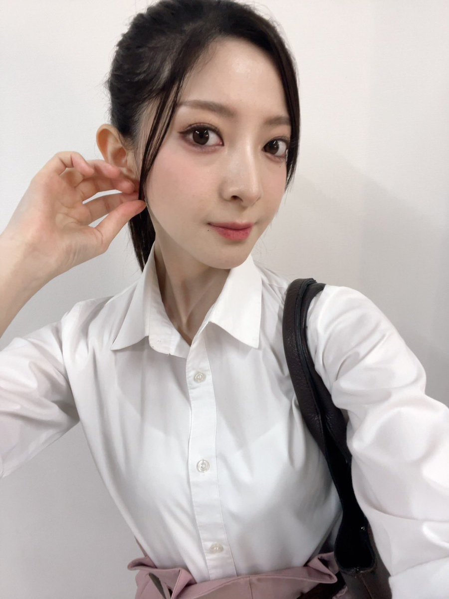 rico_sugahara's tweet photo. 『舞台 つむぱぱ〜世界で一番短い三分間〜』
本日無事に初日の幕が上がり、カーテンコールでは客席の皆様からのあたたかい拍手に感動で胸がいっぱいでした😭✨

また明日も頑張ります❤️‍🔥
明日も18:30〜開演です！
皆様ぜひお越しください🫶

#舞台つむぱぱ https://t.co/naZXNhcViD