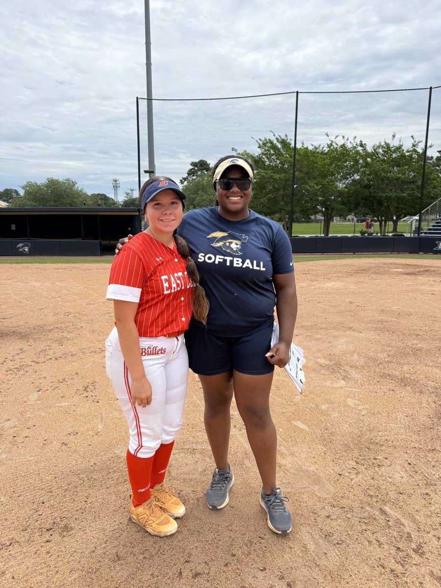 CyndlPurvis's tweet photo. Thank you @CSUBucsSoftball for hosting a great camp, I learned a lot and got in some reps in an amazing environment! @CoachStevess @MusserChristi @EC05Bilz https://t.co/Juwt6xHPdA