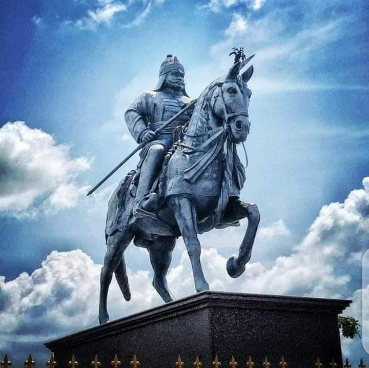 Rajvedia's tweet photo. Millions of salutations to the immortal legacy of Maharana Pratap on his birth anniversary.

A symbol of unparalleled courage, unwavering valor, and indomitable self-respect, Maharana Pratap dedicated his entire life to safeguarding the honor of his motherland
#MaharanaPratap https://t.co/76l8XoPjtQ