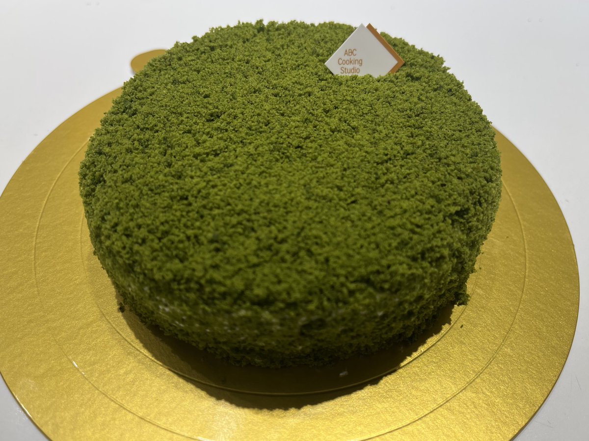 zuchi46's tweet photo. 今日のお料理教室は苔ケーキ https://t.co/RJ0cUYvofv