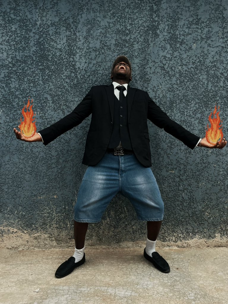 LAN_RAY1's tweet photo. #keepfashionweird https://t.co/7I1plxyPQc