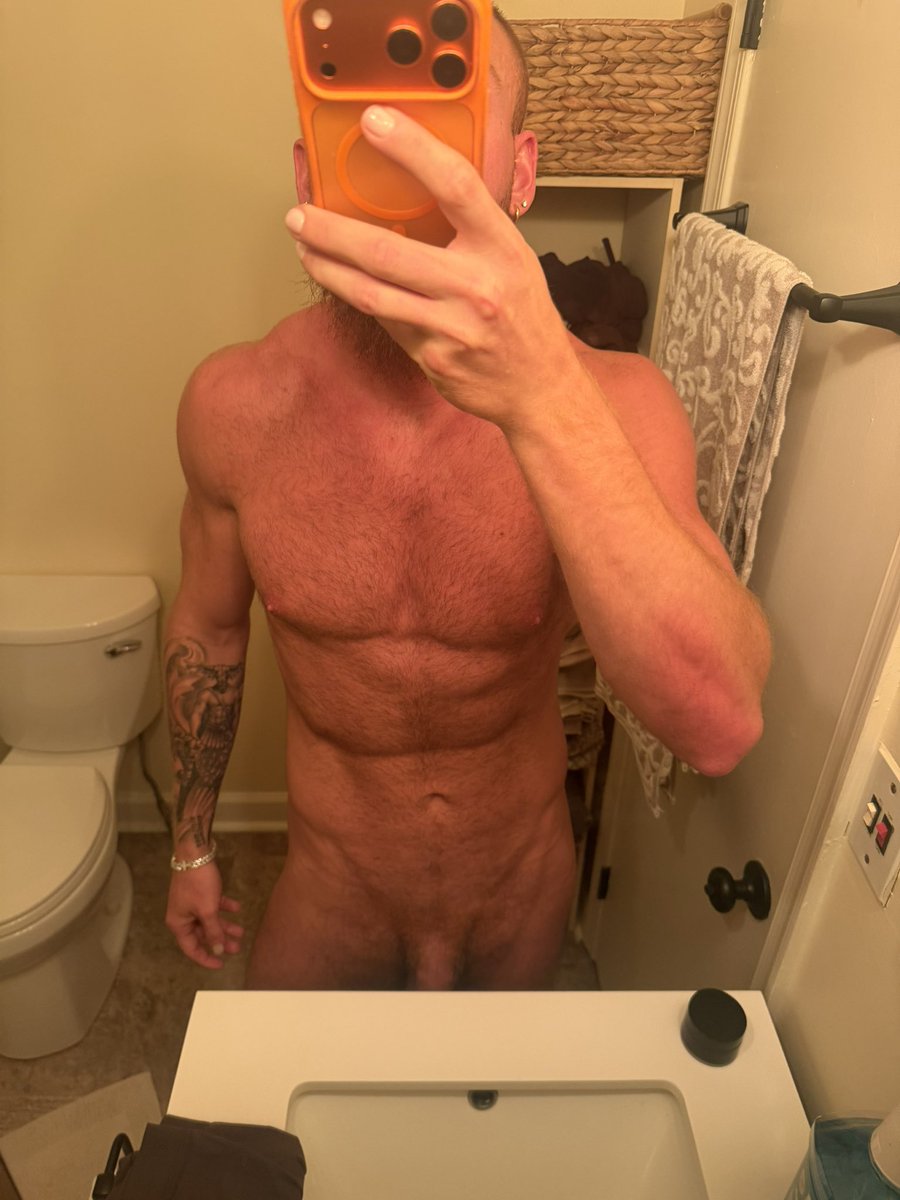 Robbie_Hughess's tweet photo. Currently do a vault clear out on OF - plus my page is cheap. Come see all my content for the LOW https://t.co/kukkIjahfa