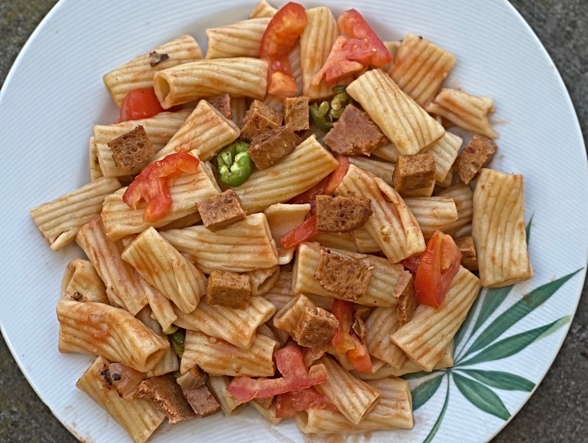 Robotvirgin's tweet photo. Pasta with UnMeat Hot & Spicy Vegan Lunch Meat!
.
.
.
.
.
.
.
.
#pastalove #pasta #pastalover #veganhotandspicy #spicyvegan #veganlunchmeat #unmeat #plantbasedmeat #veganmeat #veganprotein #vegansofinstagram #vegan #veganfood #plantbased #veganism #veganfoodshare #veganfoodporn #plantbaseddiet #veganfoodie #veganfortheanimals #portlandvegans #pdxvegan #vegansofportland #vegetarian #govegan #vegandinner #veganitalianfood #pastalover #veganitalian #pastaislife