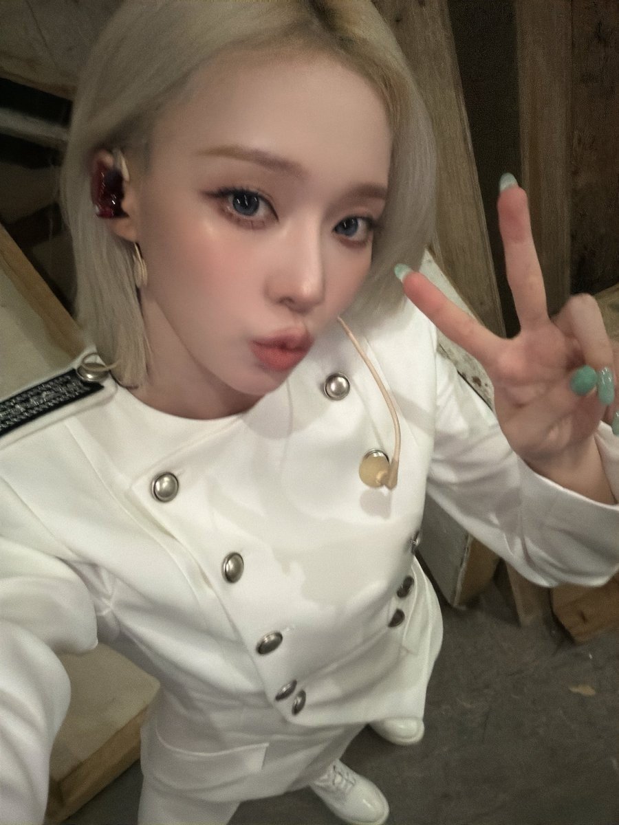 minsickface tweet picture