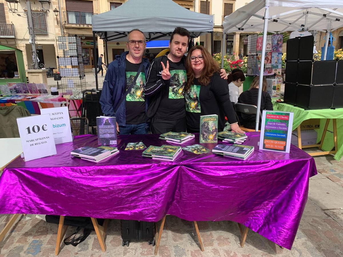 mrrdreamland's tweet photo. Día 52 hasta que me inviten a La Revuelta para compartir mi saga de 17 libros.

Comparte y ayúdame a cumplir mi sueño.

Gracias 🌠
@jponcerivero @ElTerrat @CastellaTuiter @LaRevuelta_TVE
#larevuelta #cómic #manga #fantasía #videojuegos #anime #broncano #España #messi #shrek https://t.co/zjRY3qDrVx