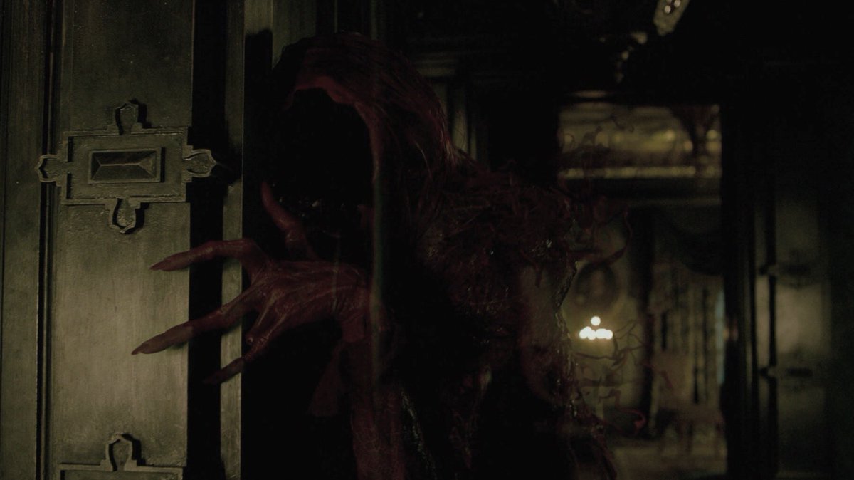 eyremoors's tweet photo. the ghosts in crimson peak https://t.co/9c5er3BC72