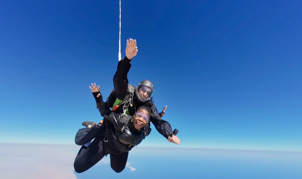 namatai_c's tweet photo. Yesterday, a dream of mine came true: I skydived from 15,000 feet above the Namibian desert and the Atlantic Ocean.

I’ve been to many places and experienced many incredible things, but nothing comes close to the feeling I had while skydiving.

The last frame is a photo of me after I landed. 

In that moment, you could have convinced me that I was an astronaut returning from a mission in space. 

I was still trying to process what had just happened and the fact that something so beautiful could exist.
