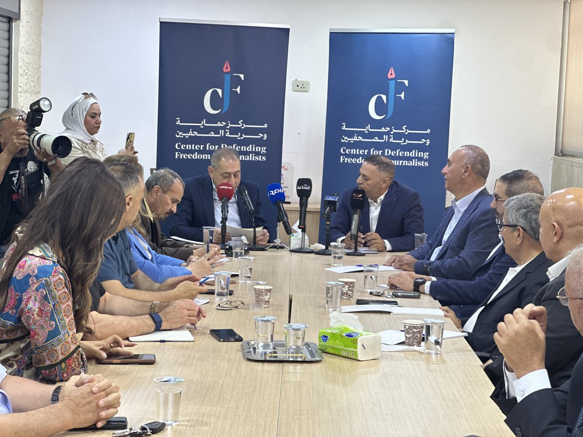 cdfjorg's tweet photo. انطلقت أعمال المنتدى الإعلامي في مركز حماية وحرية الصحفيين بجلسة نقاشية بعنوان “المشهد العربي بعد الحرب على إيران”، استضافت الأستاذ والخبير في العلاقات الدولية الدكتور حسن البراري.

#المنتدى_الإعلامي
#مركز_حماية_وحرية_الصحفيين https://t.co/In8uiYrQns