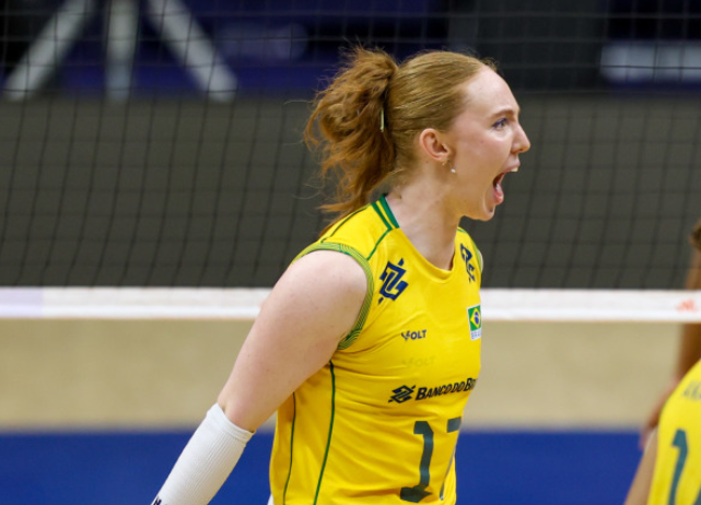 RAM10215's tweet photo. 🇧🇷 Júlia Bergmann foi a melhor sacadora da partida marcando 4 aces https://t.co/KFcMvsu6hw