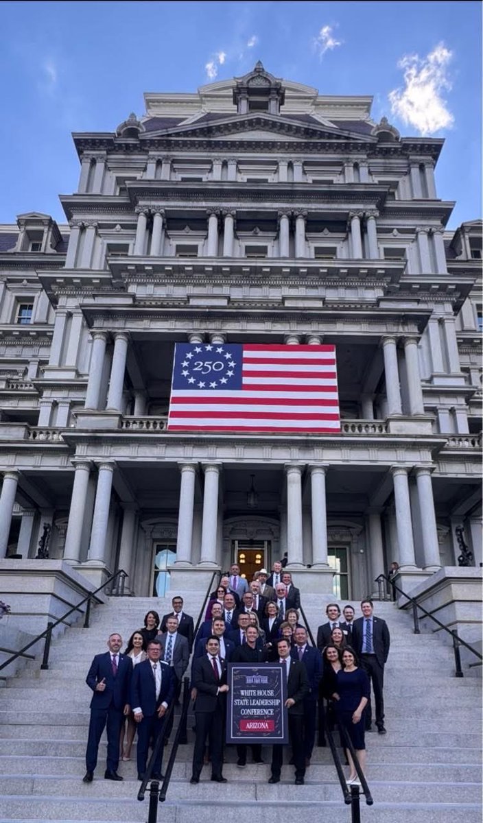 michelepenaaz's tweet photo. Honored to represent AZ at the White House State Leadership Conference in D.C.
I joined fellow AZ leaders to discuss energy, border security, economic growth, healthcare, and strengthening the partnership bet states & the federal govt.
AZ’s voice matters.
#Arizona #LD23 #AZLeg https://t.co/wbeBCeRgD9