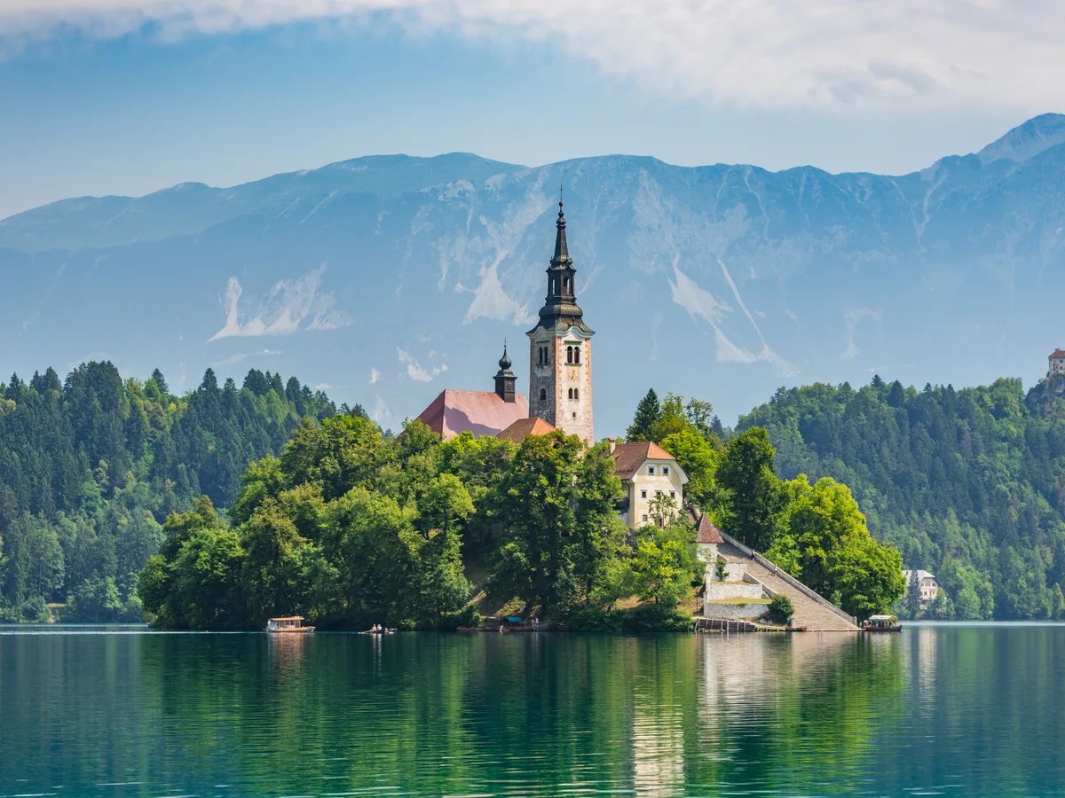 perry_maxxx's tweet photo. @yonkamae @sh0tferret you WISH to live in a “shithole” like slovenia. https://t.co/R3A5dzCrfd