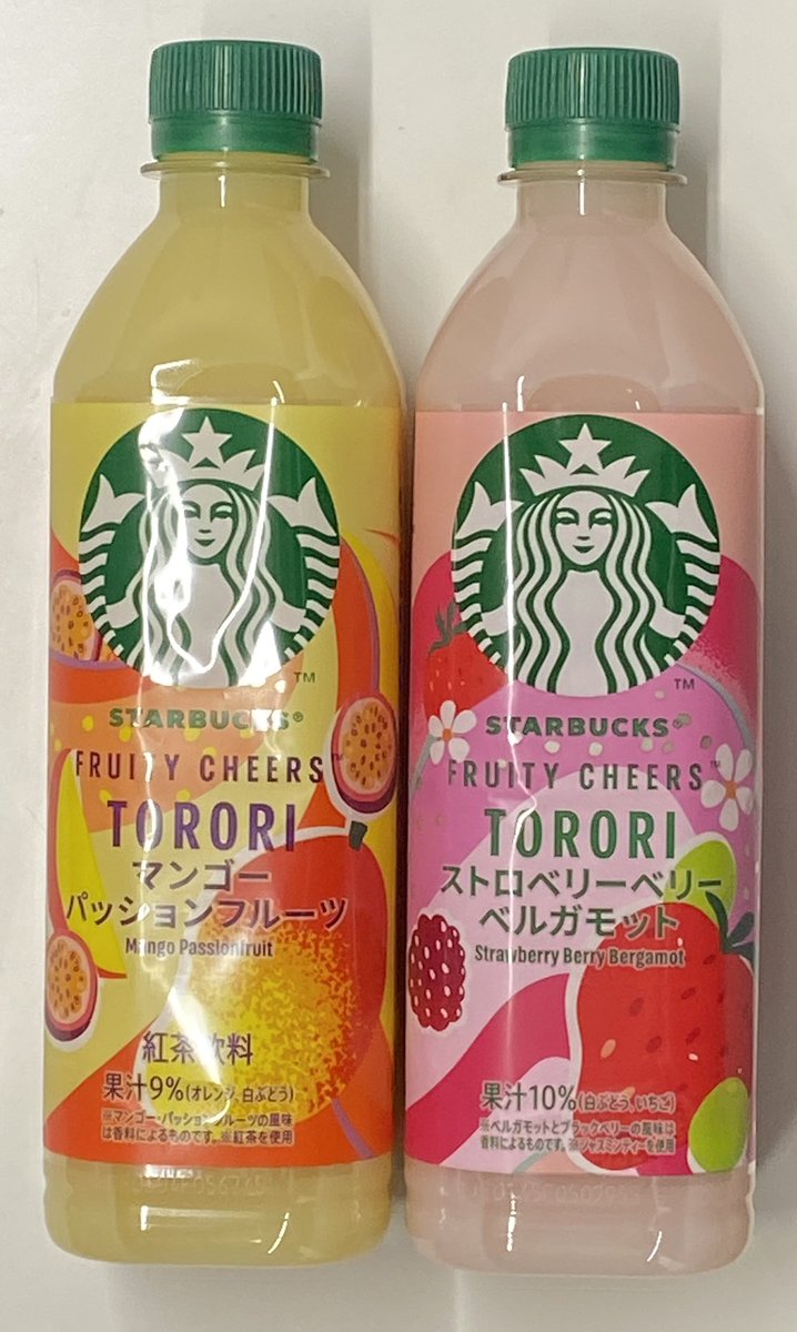 Ma2no3Ds's tweet photo. 【⚠ 本日の"#おやつ🍡"其ノ② ⚠】
"#TORORI☕
("#マンゴーパッションフルーツ🥭" 味 &
"#ストロベリーベルガモット🍓"味)"を
2本一緒に、頂きましたぞぇ~‼️👏🤤✨
美味しゅうございました‼️✌🤤✨
まぁ"#無料引換券🎫"欲しさに
こうたんのよねぇ~❓🙏🙄💦
味はまぁ"#ミックスジュース🍹"みたいね🙄
・・・以上‼️👊😤✨
と、今回も"あっとい馬🐴💨"に
"#完飲"でござる‼️(´◉◞౪◟◉)✨
【備考】
ー #飲テロ
ー #紅茶飲料
ー #StarbucksCoffeeJapan
ー #サントリーフーズ株式会社
ー #StarbucksCoffee
("#スターバックスコーヒー☕")
ー #混合果汁入り飲料("10%配合🥭")
ー #STARBUCKS("#スターバックス🗽")
ー #スターバックスコーヒージャパン株式会社