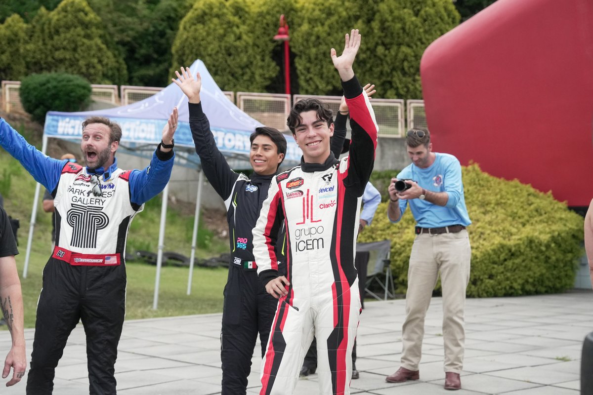VictoryJunction's tweet photo. NASCARnival is BACK! ☀️🏁

We were thrilled to have @EloySebastian10, @DieMendeztorres, and @KyleWhisner behind the wheel and @LEGACYMotorClub helping bring the action! Together, they made for an unforgettable evening full of excitement, laughter, and Camp memories. ❤️💛💚💙 https://t.co/x3MyAUGPiH