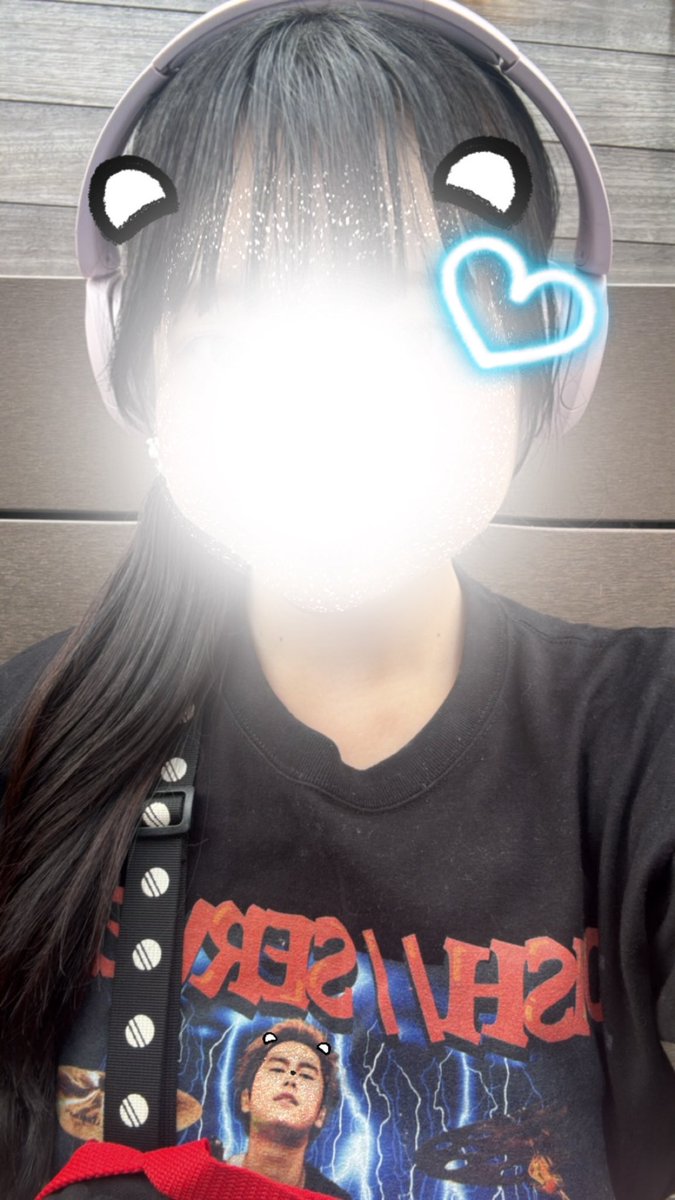 5happy_angle's tweet photo. 昨日先着で取って滑り込み✋🏻やっぱりDISH//最高すぎるしDISH//でしか得られない物があります今回のツアー行けないかと思ったけど、行けて良かったし実習始まる前に行けてよかったよ🥺ほんとに楽しい時間ありがとう(⸝⸝◜𖥦◝⸝⸝) https://t.co/o5JBp5uN40