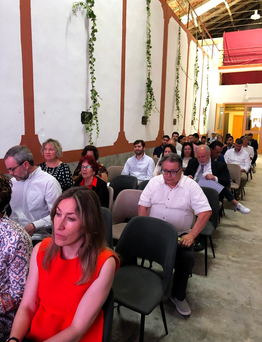 fddhoteleros's tweet photo. 😊Jornada espectacular en #HospederíaElProvencio.   sobre #TurismoRegenerativo. Impulsaremos un nuevo modelo turístico basado en sostenibilidad real, regeneración de destinos y creación de valor para personas, empresas y territorios.
Gracias a ponentes y patrocinadores👏
#FdDH https://t.co/YaUhHgcb8H