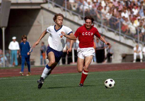 GDRvisuals's tweet photo. GDR vs USSR at the Munich Olympics, 1972. https://t.co/itRfc2kpzp