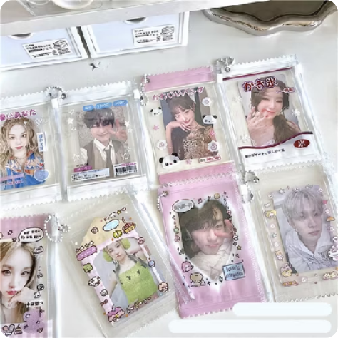wynsfs's tweet photo. photocard holder buat pamerin si ganteng, si cantik dan mahal🎊✨👛

a thread https://t.co/MmXm930JYF