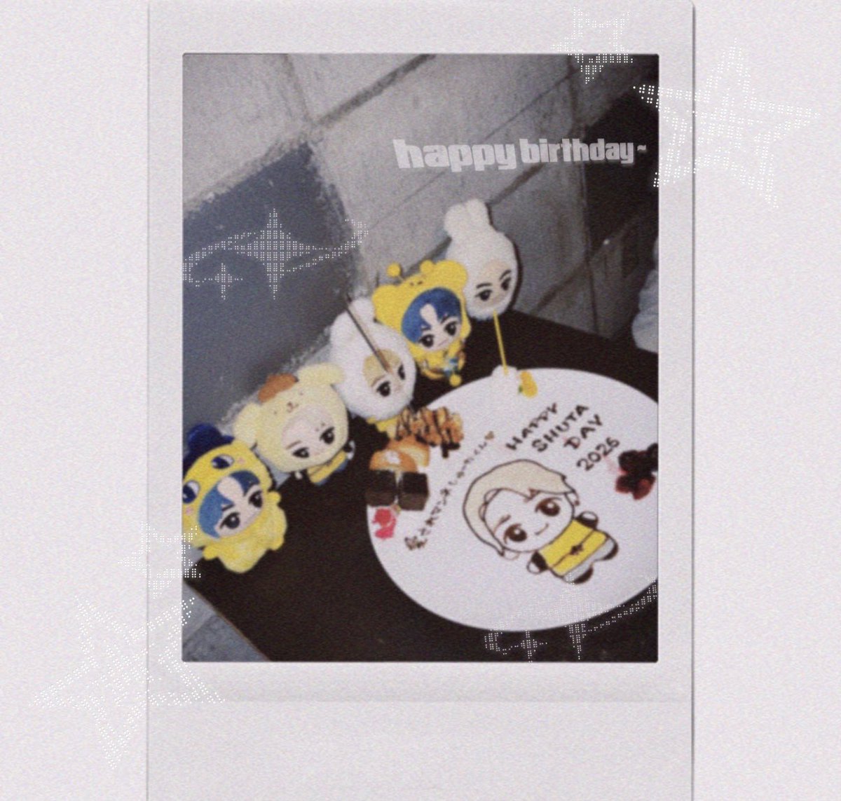 mn_fmy_'s tweet photo. 𝙝𝙖𝙥𝙥𝙮 𝙗𝙞𝙧𝙩𝙝𝙙𝙖𝙮ᯓ★⋆.ྀ
ふみぬいとみんなでお祝い🥂🎶

#HappyShutaDay2026 
#祝29歳も愛されマンネ浦野秀太 https://t.co/KGynBz7Vyy