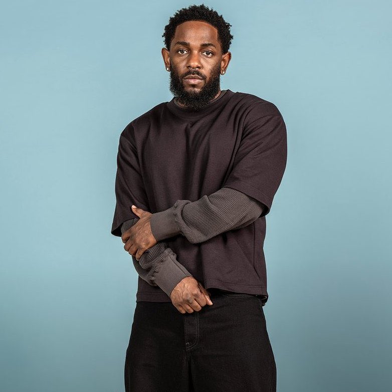 Indie5051's tweet photo. ¡Feliz cumpleaños a Kendrick Lamar, hoy cumple 39 años! https://t.co/ctX2lNl8eH