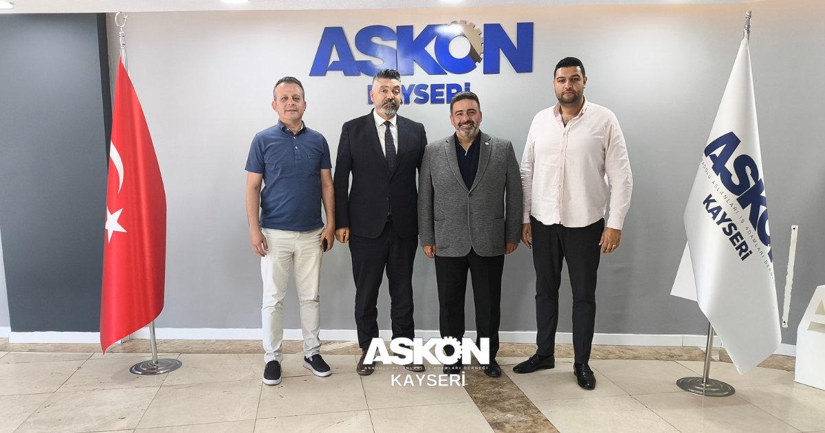 kayseriaskon's tweet photo. Kayseri Aile Platformu Başkanı Ahmet Avanlıer ve Yönetim Kurulu Üyesi Servet Kaplan derneğimizi ziyaret etti.
Nazik ziyaretleri ve kıymetli paylaşımları için kendilerine teşekkür ediyor, çalışmalarında başarılar diliyoruz.
#ASKON #Kayseri #Aile https://t.co/RUpXzCMar2