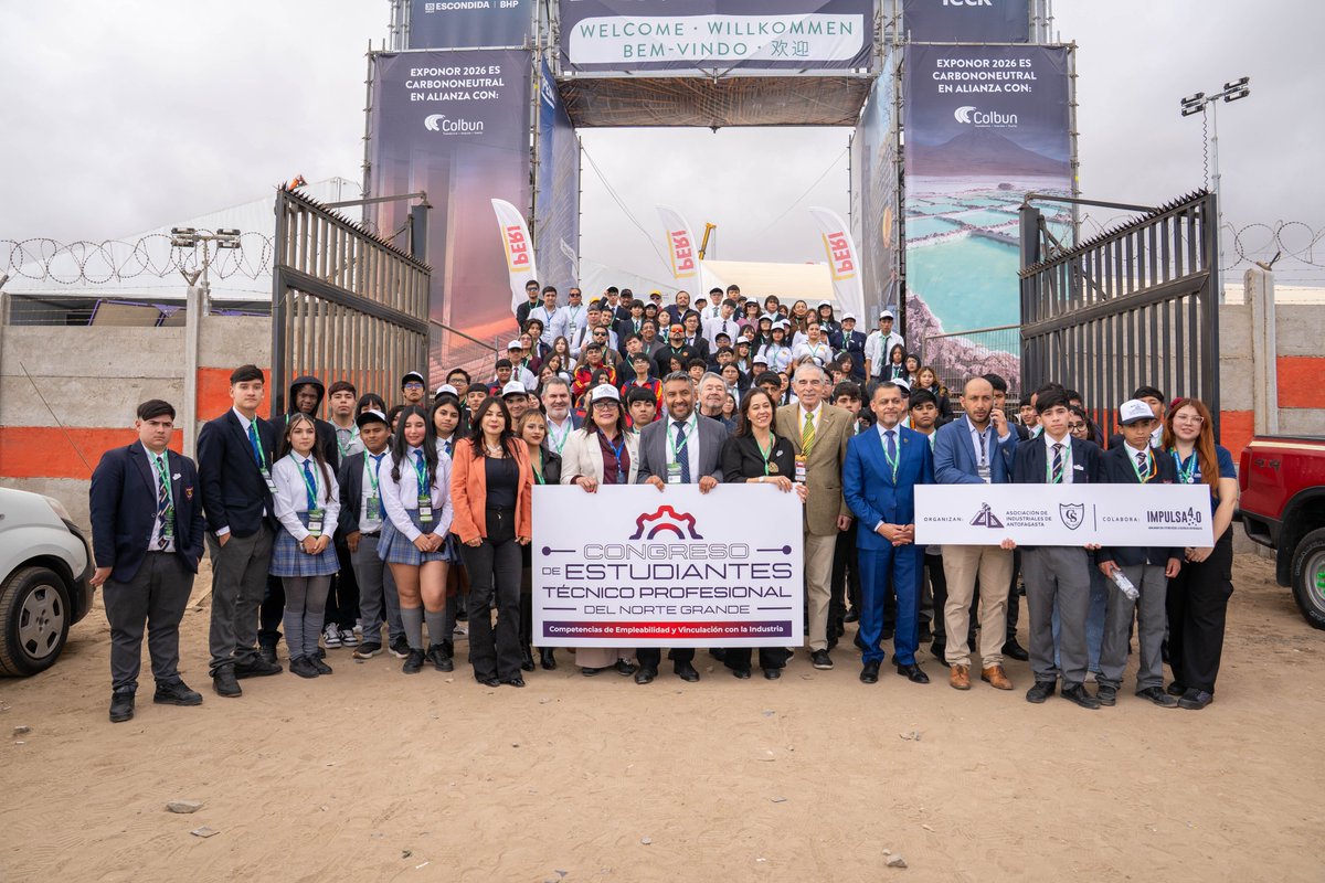 AIA_ANTOFAGASTA's tweet photo. Conocer la experiencia, opinión y perspectivas de los futuros profesionales de la región fue un hito importante en #EXPONOR2026, donde se organizó el IX Congreso de Estudiantes Técnico Profesional del Norte Grande organizado por #AIA.
#Antofagasta #EXPONOR #EducaciónT https://t.co/tnEl3zQ9Bk