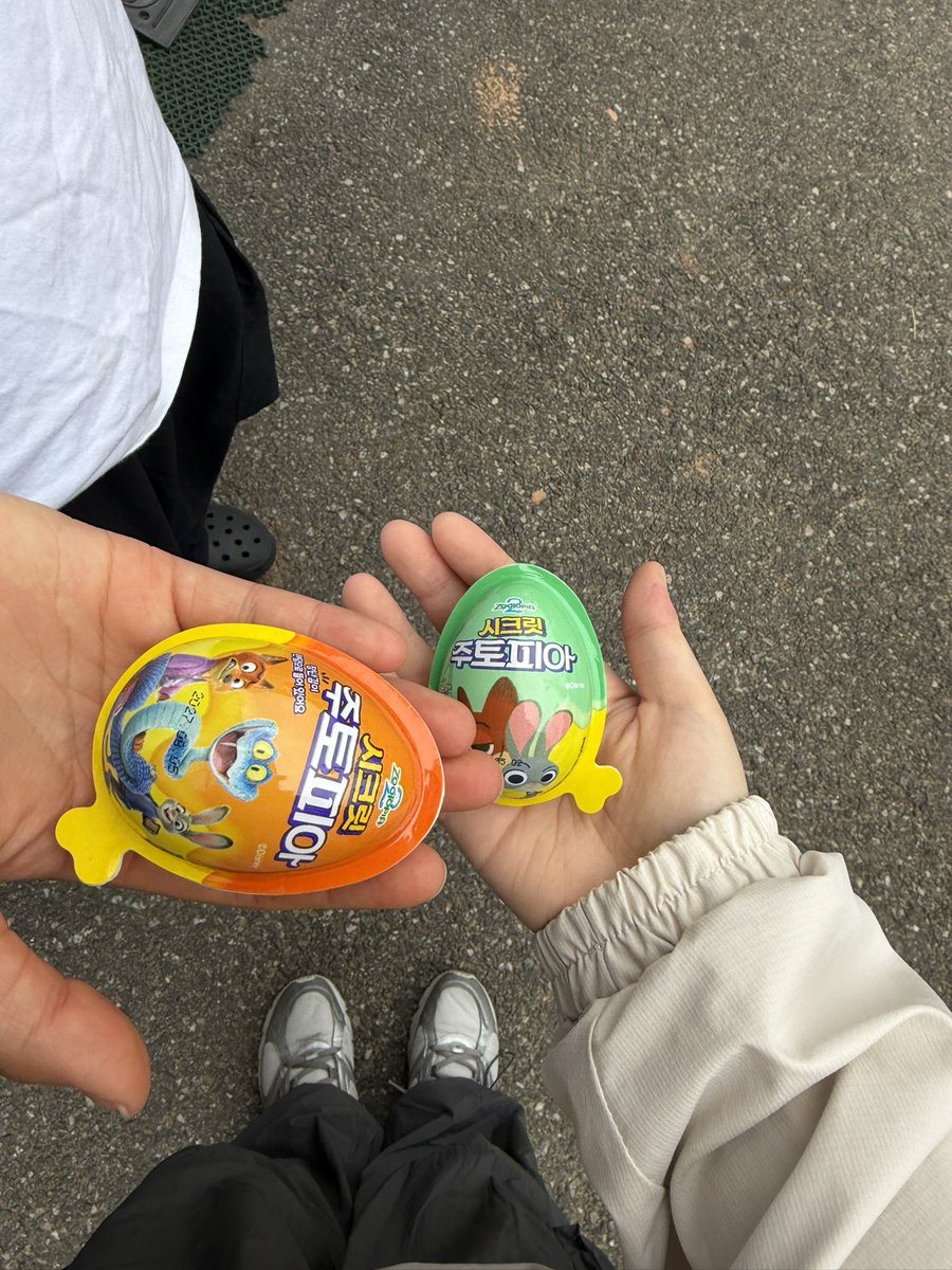 _mxxsik's tweet photo. 종강♡나!!!!! https://t.co/97J35HwaCV