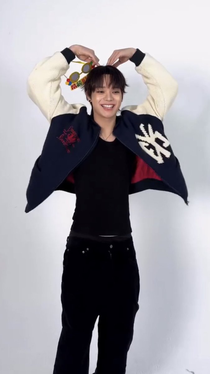 곤굴이 tweet media