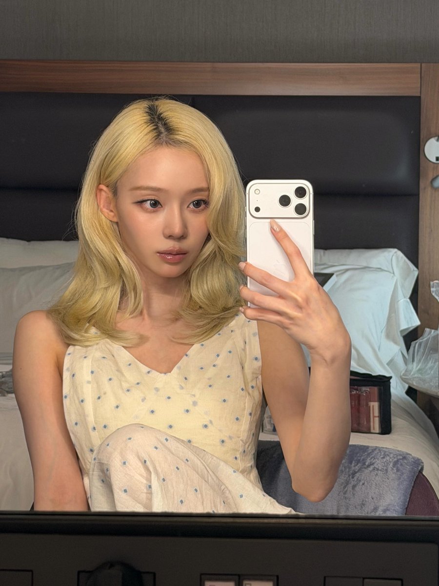 joyminjeong's tweet photo. severest case of pretty face https://t.co/IQcugpjmuN