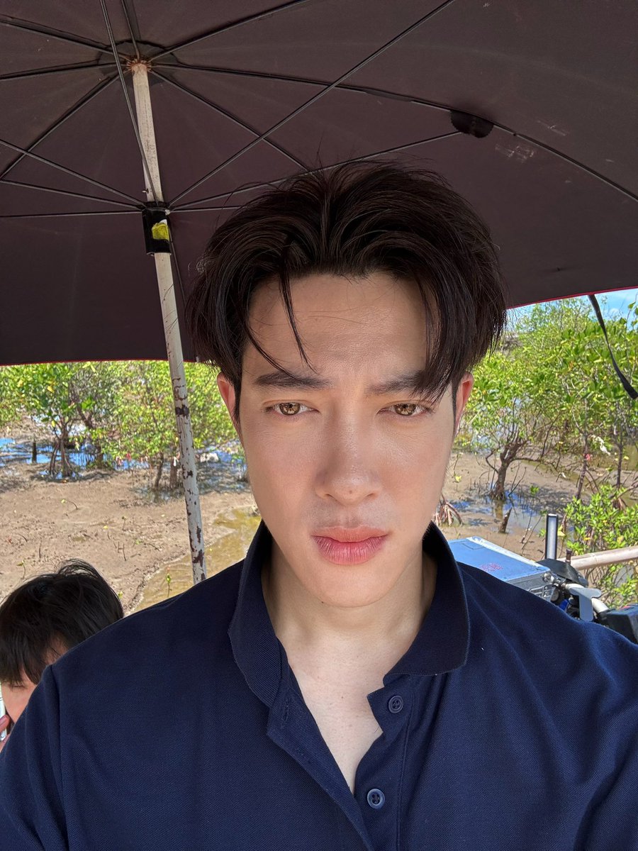thor_thinnaphan's tweet photo. 🥵#WhenOrangesFallEP6 https://t.co/DsThOnzHL3