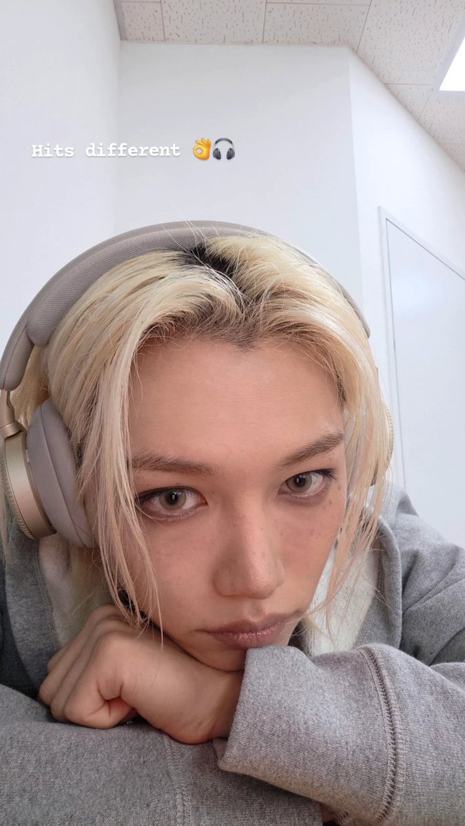 fromafar915's tweet photo. Hits different 👌🏻🎧 https://t.co/njojCSu8VP